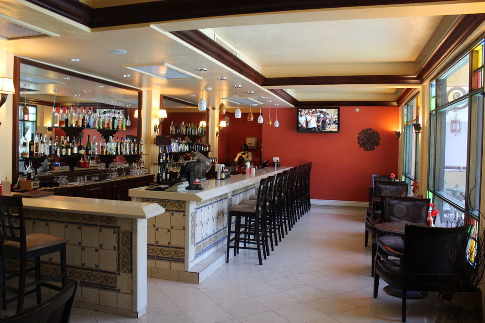 The Knutsford Court Hotel Kingston Luaran gambar